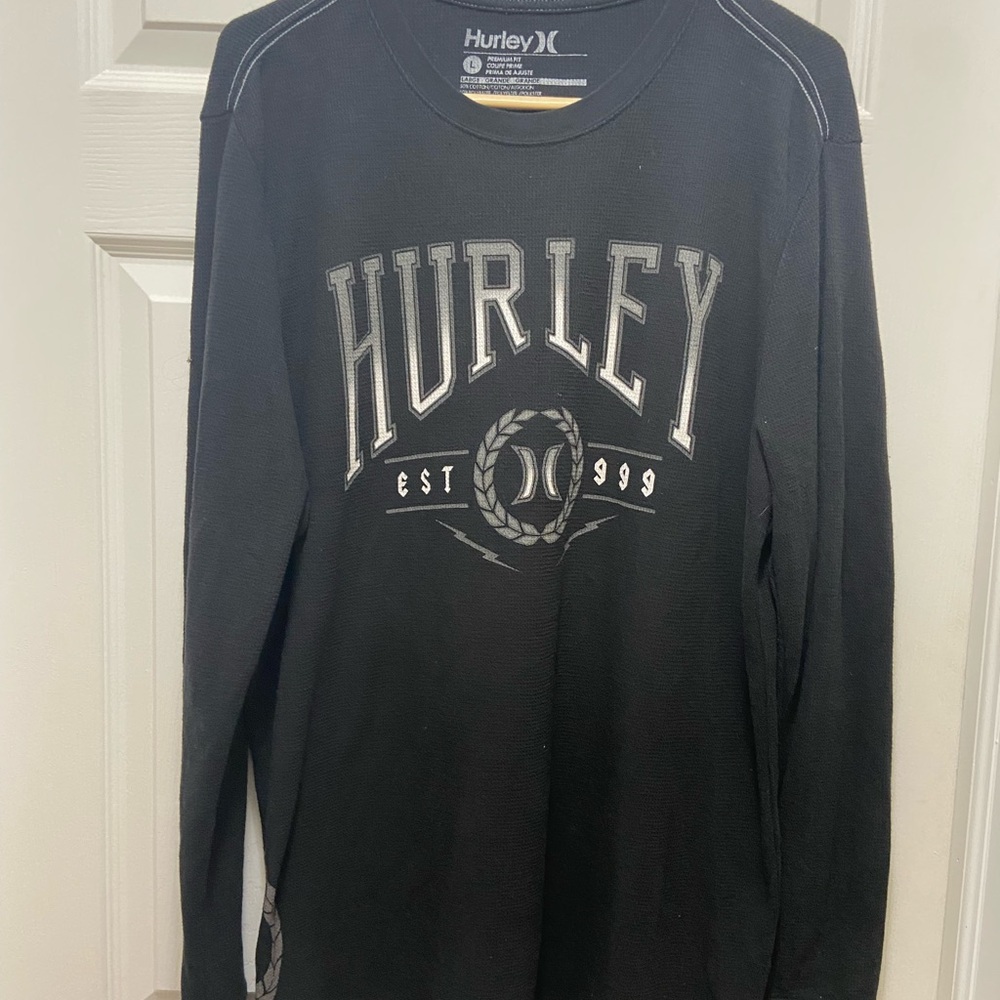 Hurley Black Long Sleeve Tee for Effortless Style Sz L